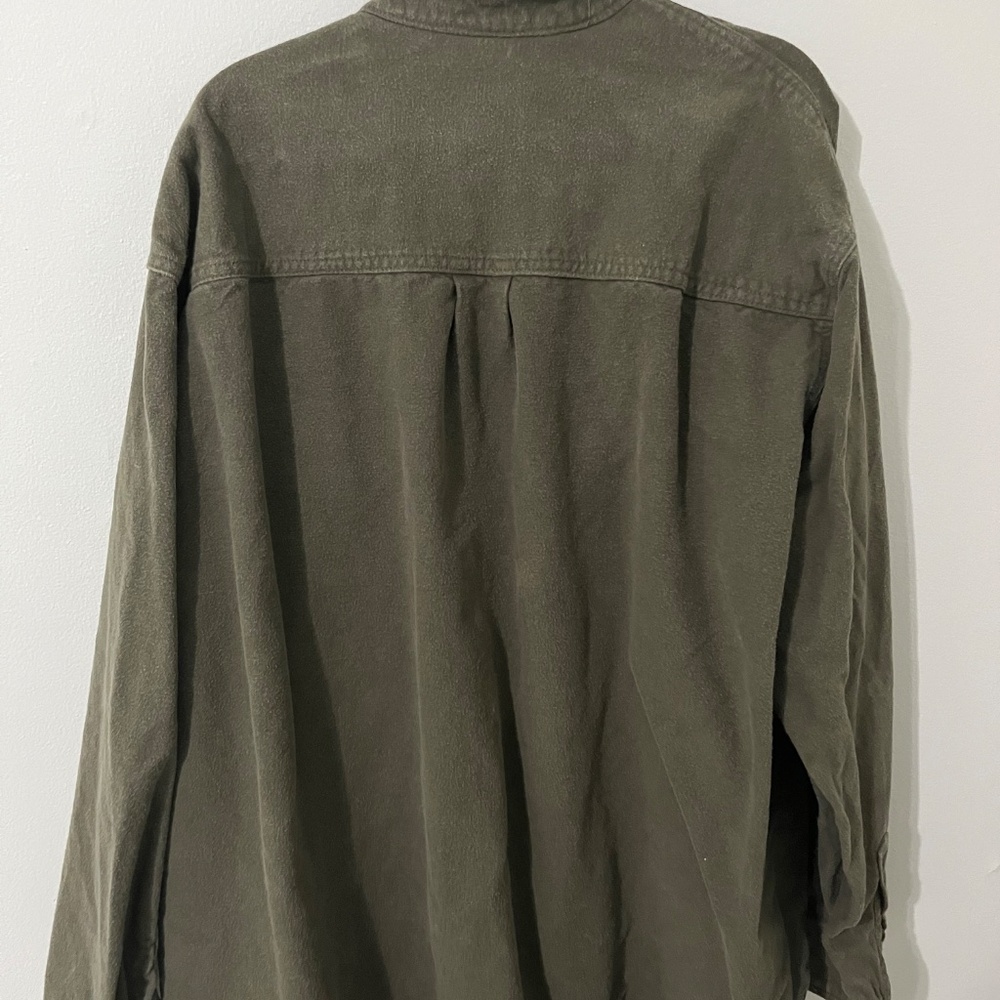 Button down - Picture 2 of 2